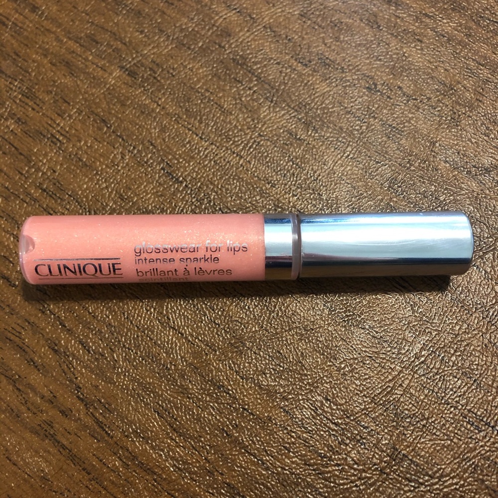 ❌❌❌SOLD❌❌❌Clinique gloss wear for lips